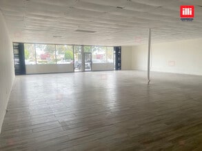 4833-4917 S Rose Ave, Oxnard, CA à louer Photo intérieure– Image 2 sur 2