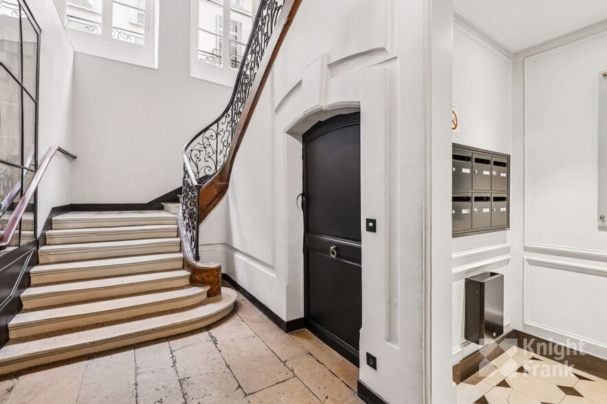 10 Rue Des Moulins, Paris à louer - Photo intérieure – Image 2 sur 9