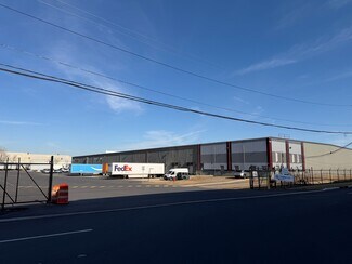 Plus de détails pour 1808 River Rd, Burlington, NJ - Industriel/Logistique à louer