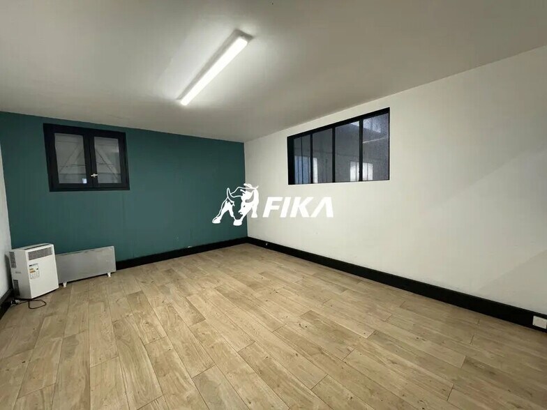 Local d’activités dans Odars à louer - Photo de l’immeuble – Image 3 sur 11