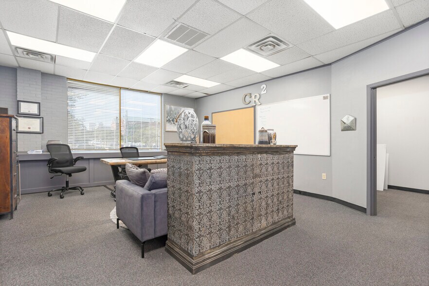 910 Collier St, Fort Worth, TX à louer - Photo de l’immeuble – Image 3 sur 11