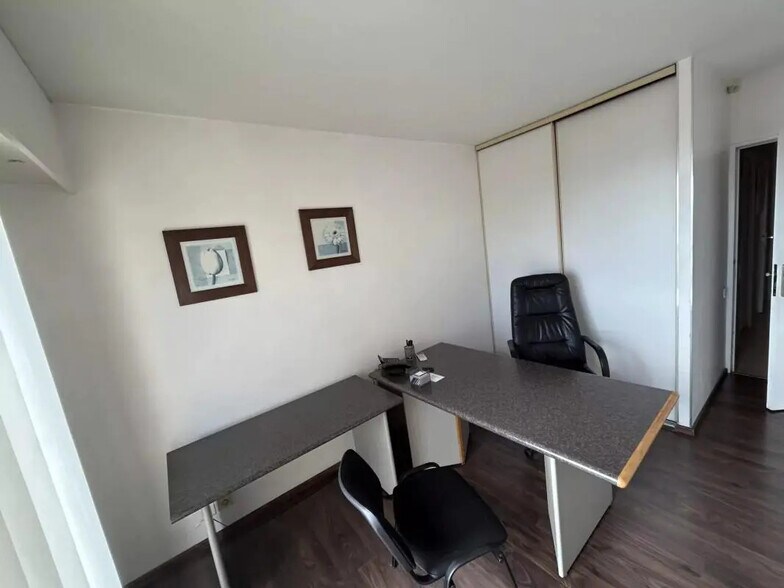 Bureau dans Cannes à louer - Photo de l’immeuble – Image 3 sur 6