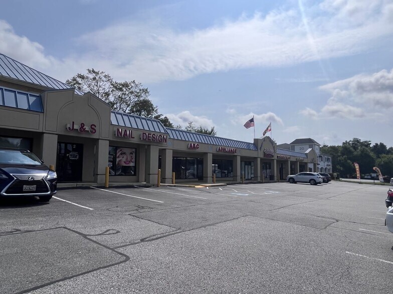 2 Mayo Rd, Edgewater, MD à louer - Photo de l’immeuble – Image 2 sur 3