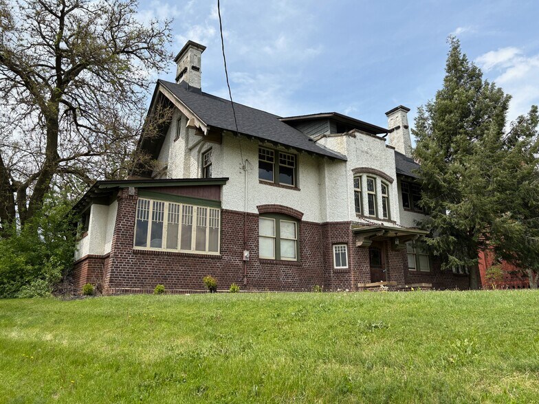 1421 Market Ave N, Canton, OH à vendre - Photo de l’immeuble – Image 2 sur 13