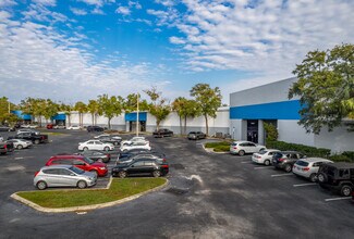 Plus de détails pour 3010 22nd Ave S, Saint Petersburg, FL - Industriel/Logistique à louer