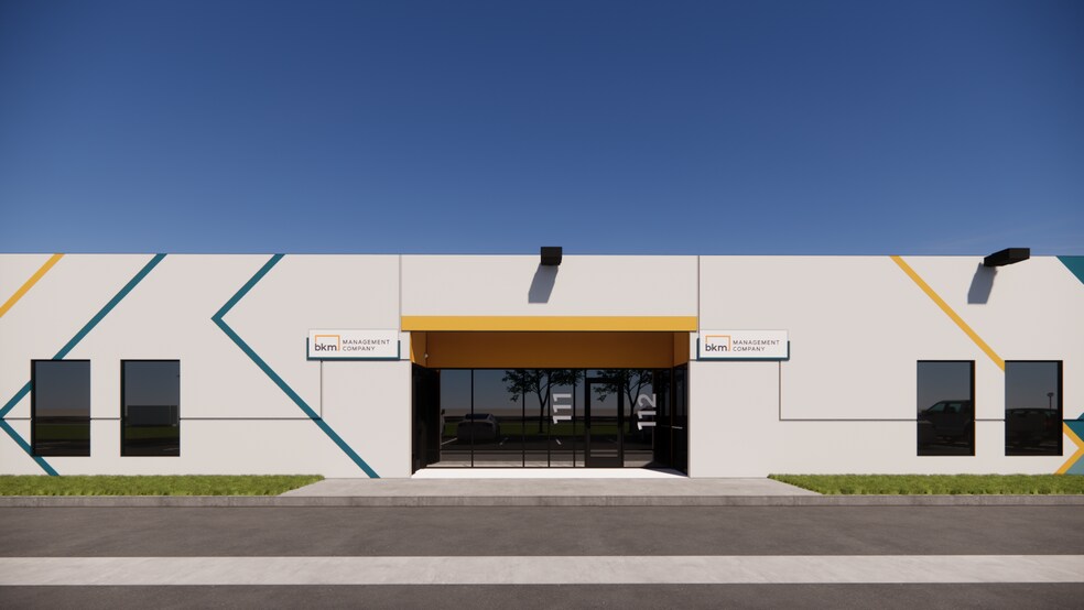 3621 W MacArthur Blvd, Santa Ana, CA à louer - Photo de l’immeuble – Image 3 sur 13