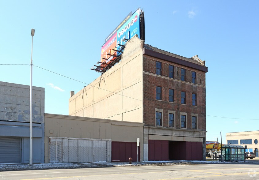 9111-9117 Grand River Ave, Detroit, MI à vendre - Photo de l’immeuble – Image 3 sur 3