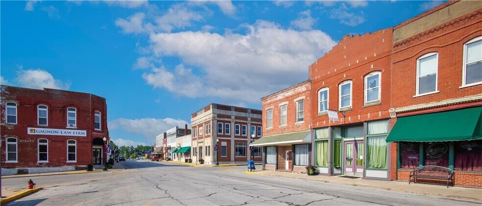 206 N Main St, Plattsburg, MO à vendre - Photo de l’immeuble – Image 3 sur 24