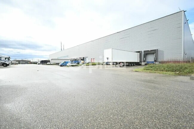 Plus de détails pour Bureau, Industriel/Logistique à louer