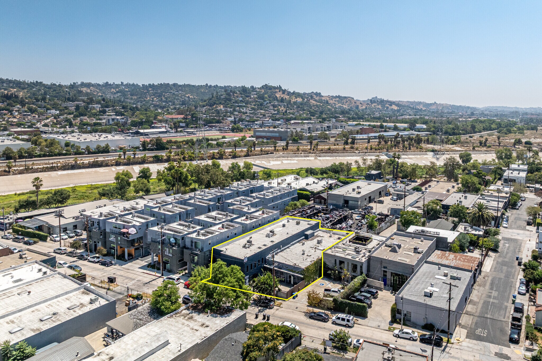 3014-3018 N Coolidge Ave, Los Angeles, CA à vendre Aérien– Image 1 sur 54