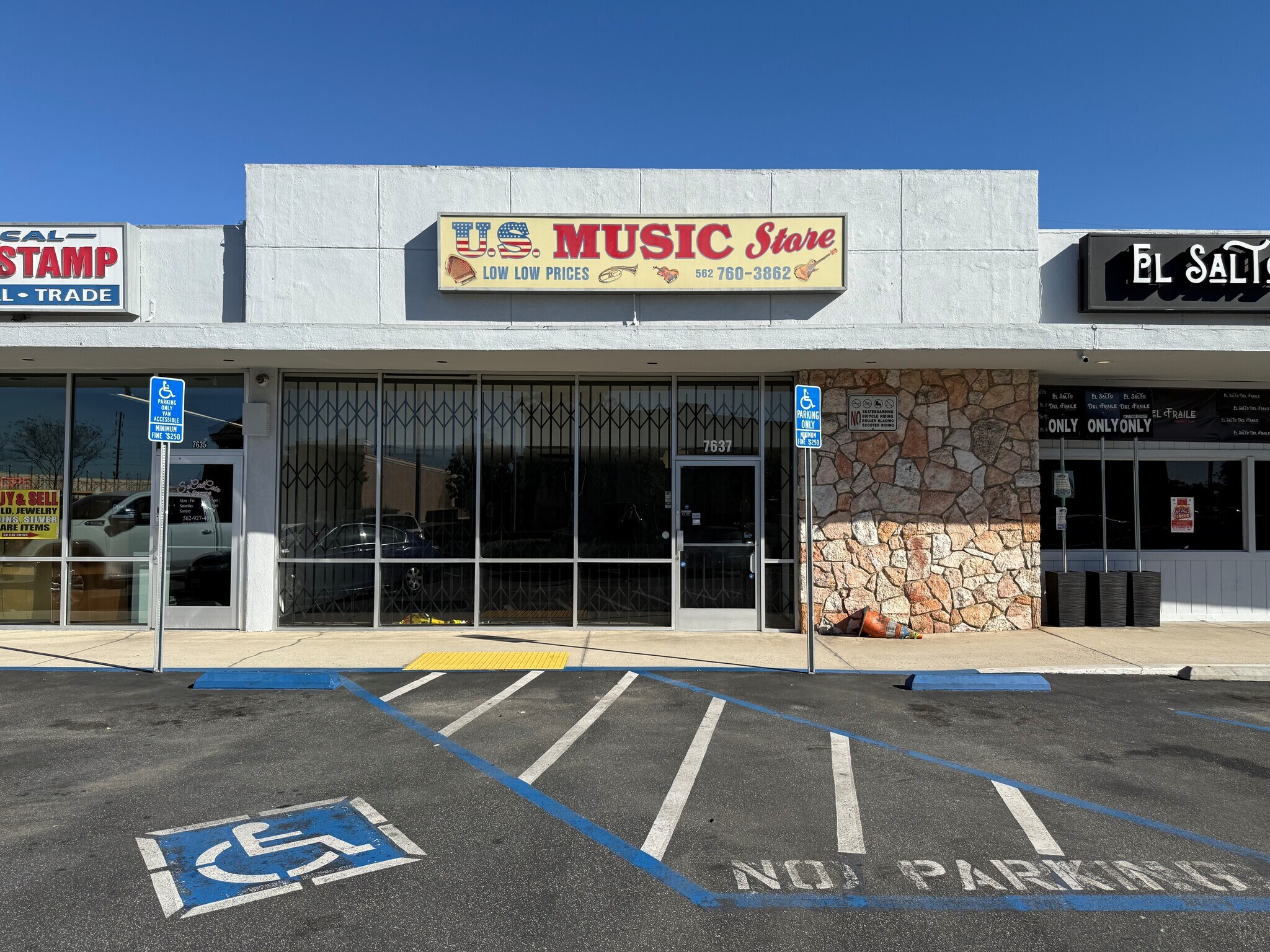 7605-7643 Firestone Blvd, Downey, CA à louer Photo principale– Image 1 sur 11