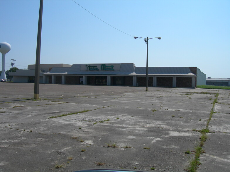 1656 Martin Luther King Blvd N, Greenville, MS à vendre - Photo de l’immeuble – Image 1 sur 34