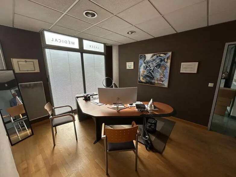 Bureau dans Rennes à vendre - Photo intérieure – Image 1 sur 9