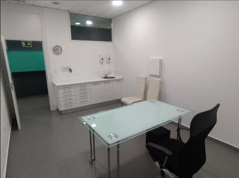 Bureau dans Cáceres, Cáceres à louer - Photo principale – Image 1 sur 6
