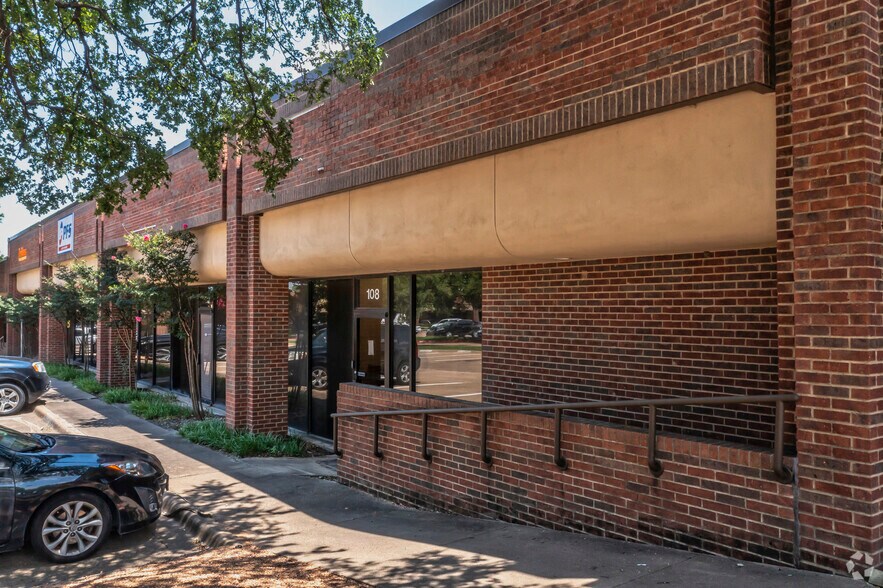 1778 N Plano Rd, Richardson, TX à louer - Photo de l’immeuble – Image 3 sur 6