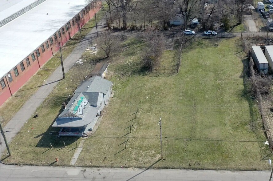 1419 10th st, Louisville, KY à louer - Photo de l’immeuble – Image 2 sur 3
