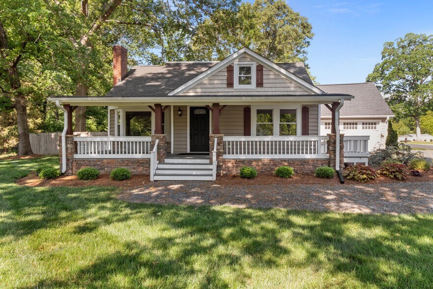 319 N Central Ave, Locust, NC à vendre - Photo de l’immeuble – Image 3 sur 54