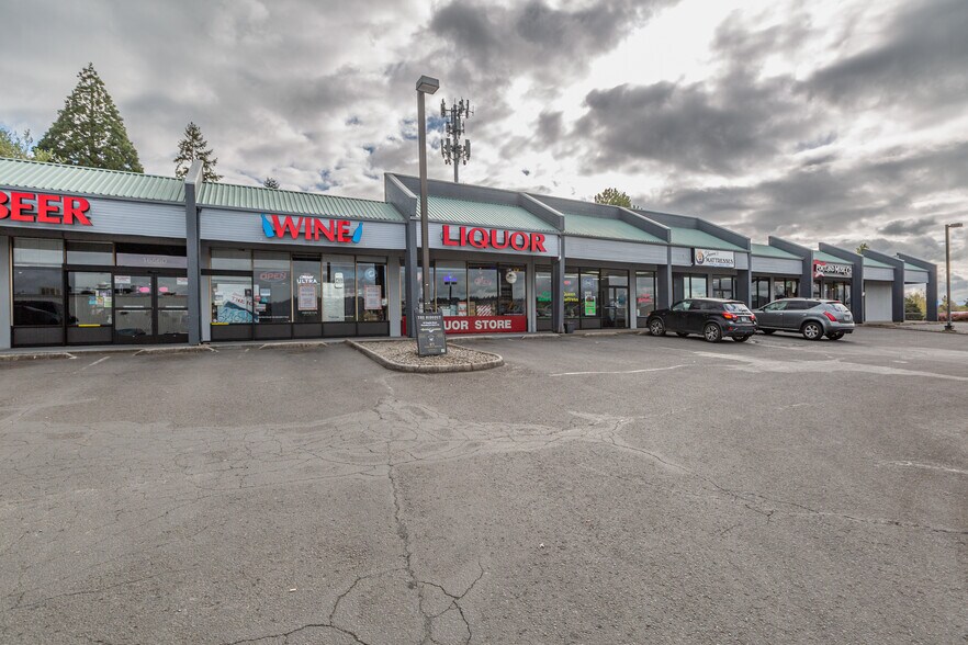 16558 SE McLoughlin Blvd, Milwaukie, OR à louer - Photo de l’immeuble – Image 3 sur 5