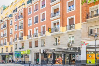 Plus de détails pour Calle De Fernández De Los Ríos, 5, Madrid - Local commercial à louer