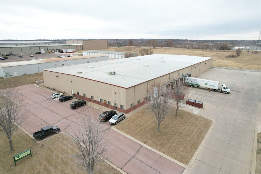 815 E Amidon St, Sioux Falls, SD à louer - Photo de l’immeuble – Image 1 sur 34