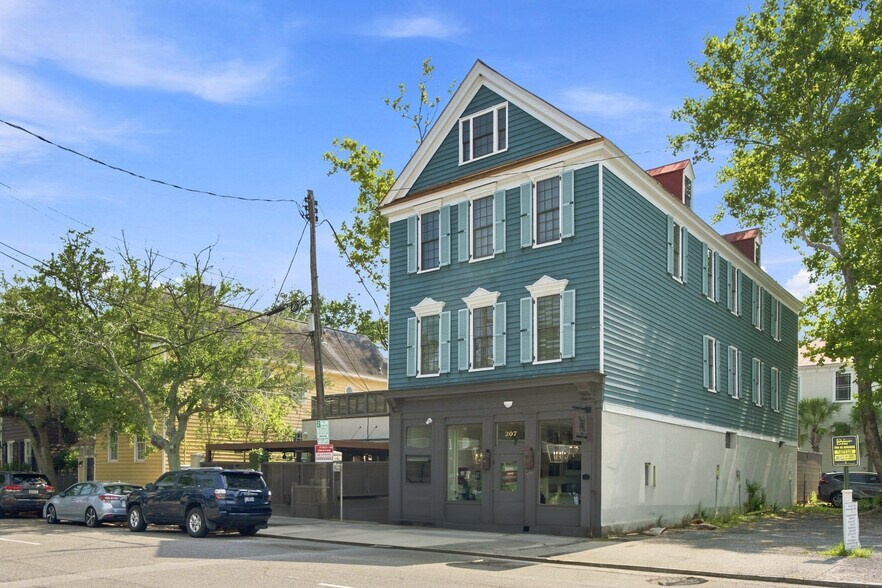 207 Rutledge Ave, Charleston, SC à vendre - Photo de l’immeuble – Image 1 sur 10
