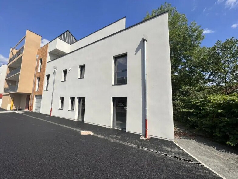 Local commercial dans Beauvais à vendre - Photo de l’immeuble – Image 2 sur 4