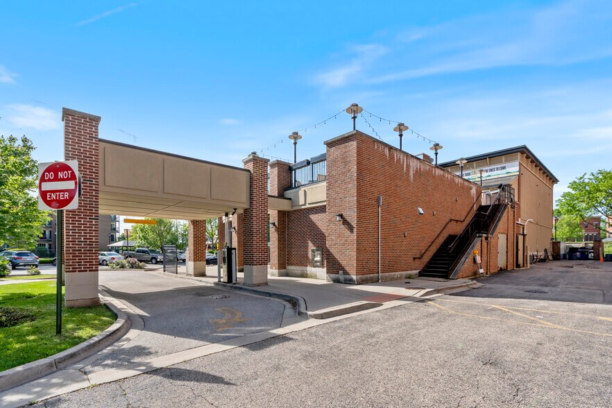 180 N Smith St, Palatine, IL à vendre - Photo de l’immeuble – Image 3 sur 6