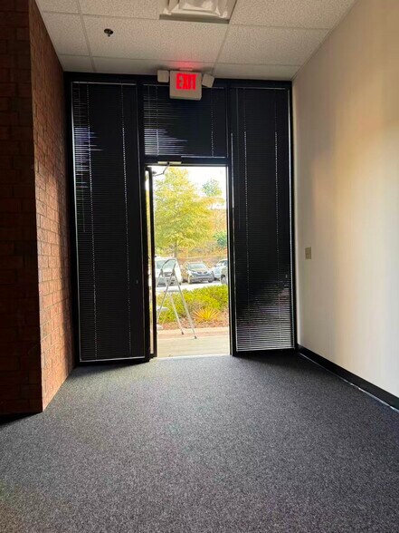 2390 Satellite Blvd, Buford, GA à louer - Photo de l’immeuble – Image 3 sur 13