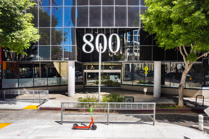 800 S Figueroa St, Los Angeles, CA à louer - Photo de l’immeuble – Image 3 sur 4