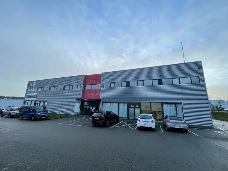 Bureau dans Vannes à louer - Photo de l’immeuble – Image 3 sur 6