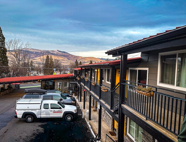 1450 Ashland St, Ashland, OR à vendre - Photo de l’immeuble – Image 3 sur 19