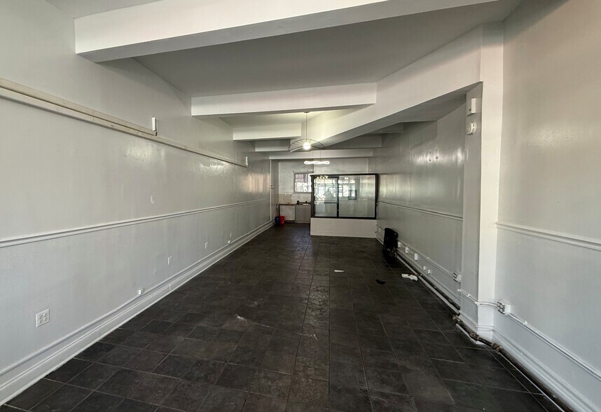 1790 Flatbush Ave, Brooklyn, NY à louer - Photo de l’immeuble – Image 3 sur 10