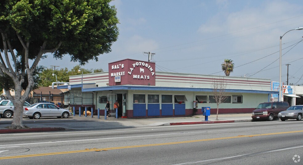 4211 E Olympic Blvd, Los Angeles, CA à vendre - Photo de l’immeuble – Image 3 sur 14