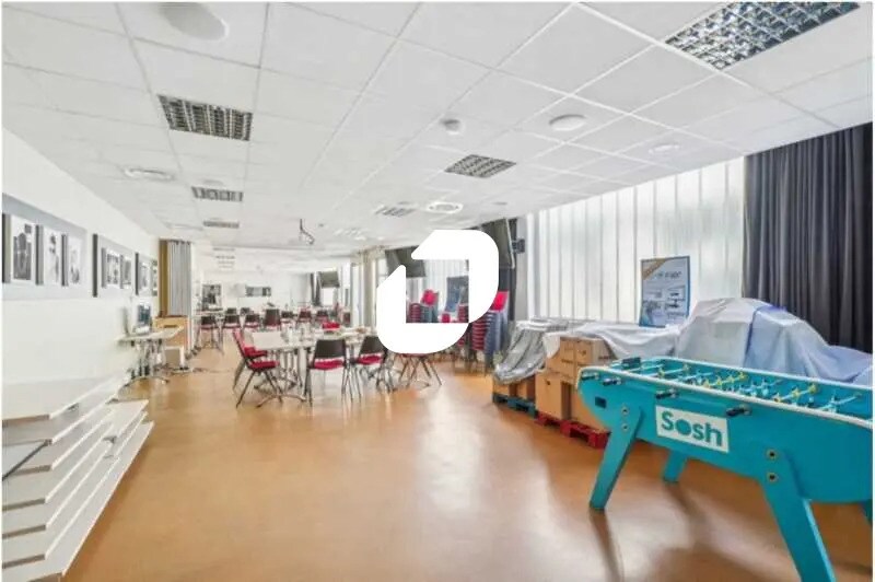 Bureau dans Paris à louer - Photo de l’immeuble – Image 2 sur 4