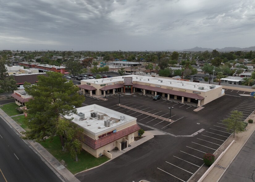 524 W Broadway Rd, Tempe, AZ à louer - Photo de l’immeuble – Image 2 sur 9