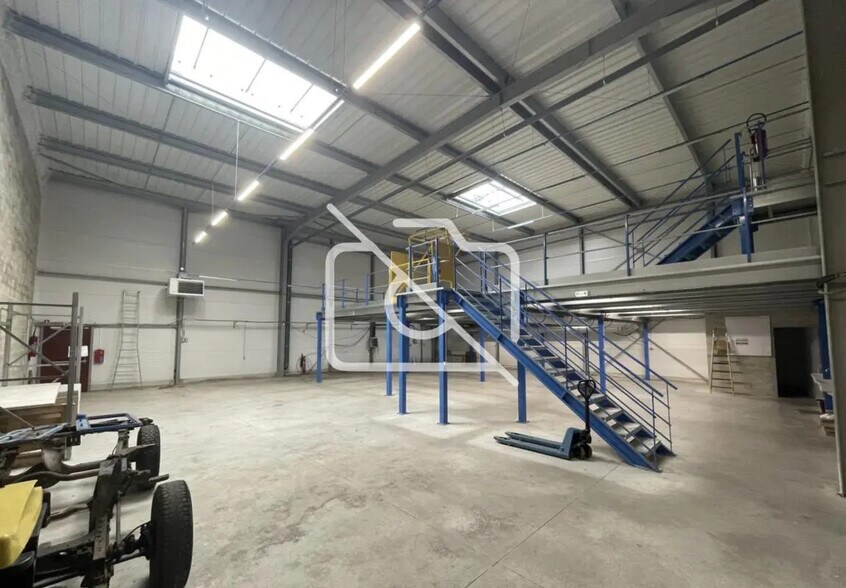 Bureau dans Les Ulis à louer - Photo intérieure – Image 3 sur 6