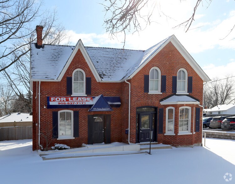 444 Plains Rd E, Burlington, ON à vendre - Photo de l’immeuble – Image 2 sur 2