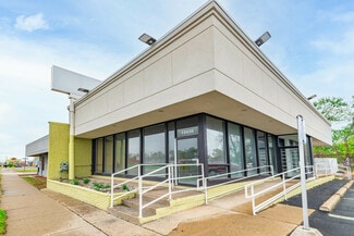 Plus de détails pour 13630 W Eight Mile Rd, Oak Park, MI - Local commercial à louer