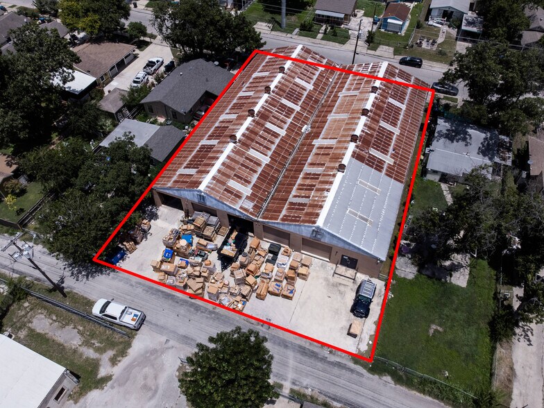 1124 Delgado St, San Antonio, TX à vendre - Aérien – Image 1 sur 11