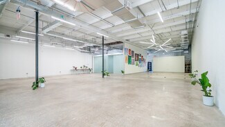 Plus de détails pour 248 NE 59th St, Miami, FL - Local d'activités à louer