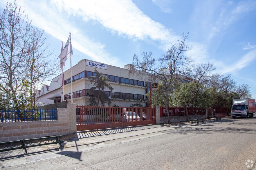 Avenida de las Estaciones, 11, Torrejón de Ardoz, Madrid à louer - Photo principale – Image 1 sur 1