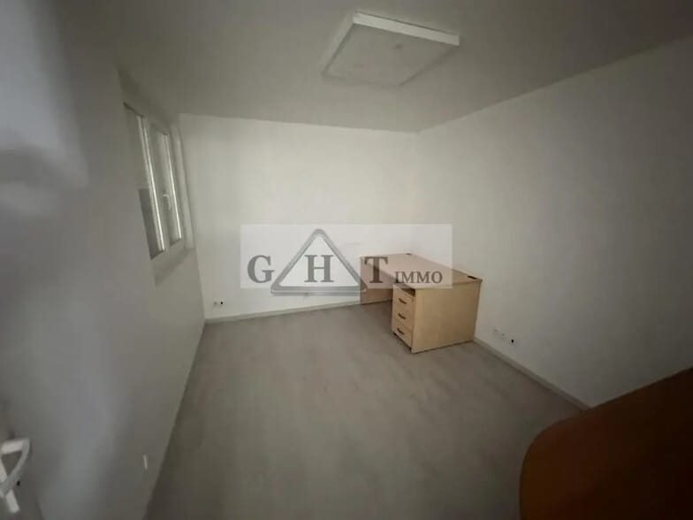 Industriel/Logistique dans Saint-Germain-lès-Arpajon à louer - Photo de l’immeuble – Image 3 sur 3