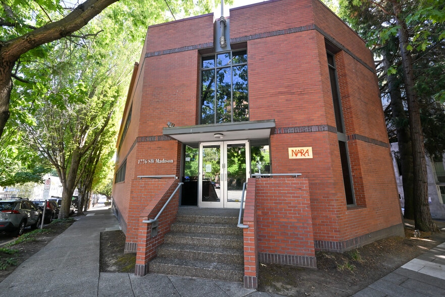 1776 SW Madison Ave, Portland, OR à louer - Photo de l’immeuble – Image 2 sur 13