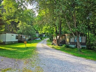 Plus de détails pour 4573 Bluff City Hwy, Bluff City, TN - Logement à vendre