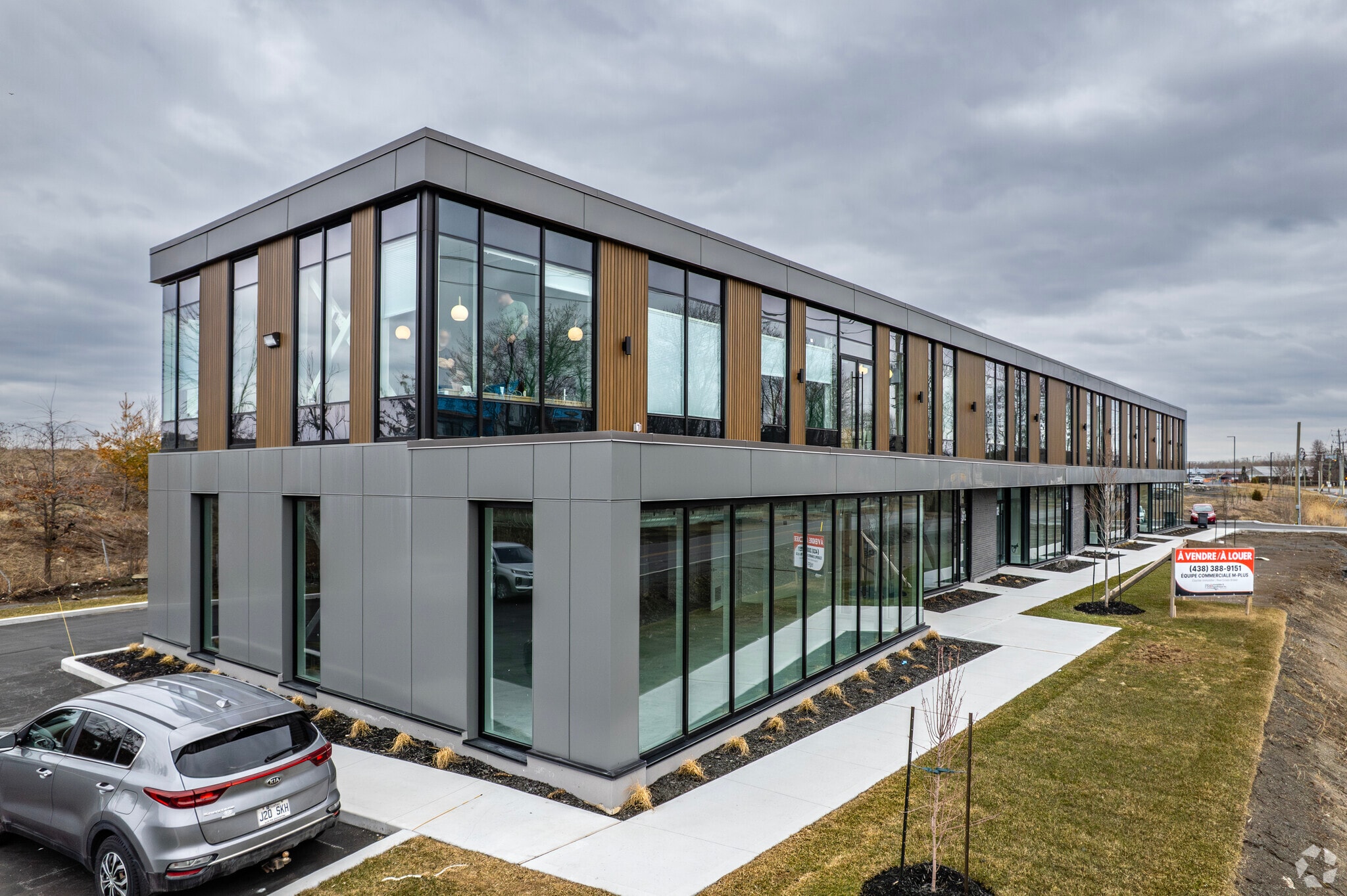 1250 Rte Édouard-VII, Saint-Philippe, QC à louer Photo principale– Image 1 sur 5