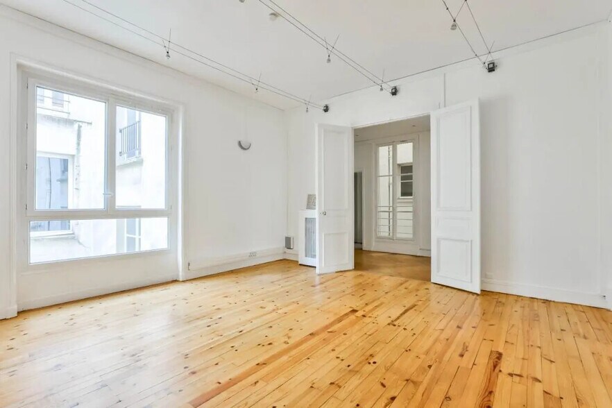 Bureau dans Paris à louer - Photo de l’immeuble – Image 3 sur 9