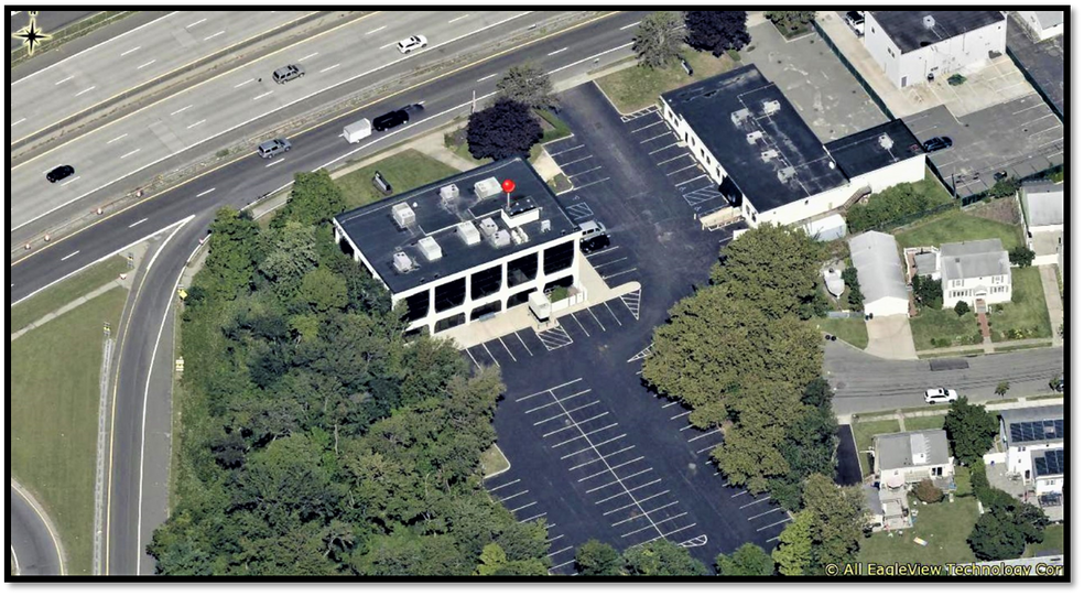 300 Sunrise Hwy, West Babylon, NY à louer - Aérien – Image 3 sur 9