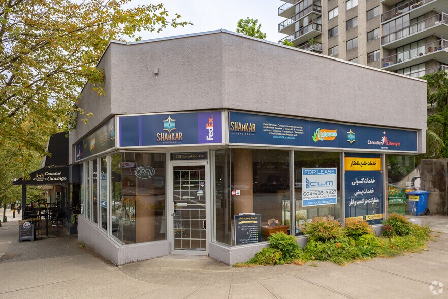 751 Lonsdale Av, North Vancouver, BC à vendre - Photo de l’immeuble – Image 3 sur 3