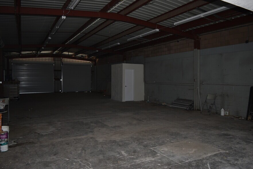 212 W Avenue I, Lancaster, CA à vendre - Photo de l’immeuble – Image 2 sur 2