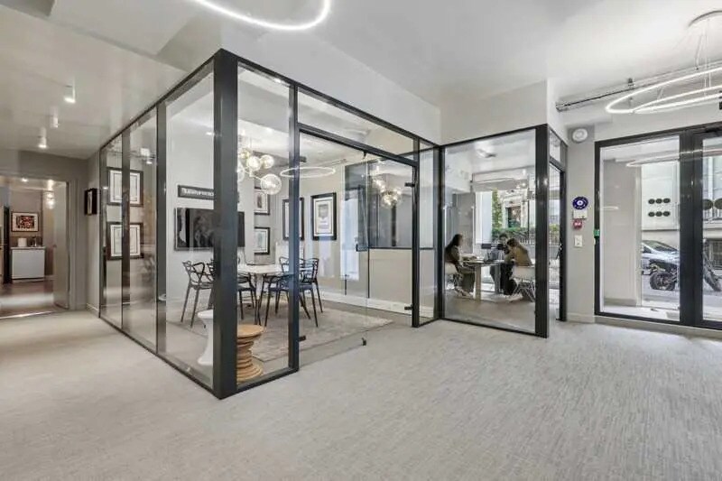 Bureau dans Paris à louer - Photo de l’immeuble – Image 1 sur 13